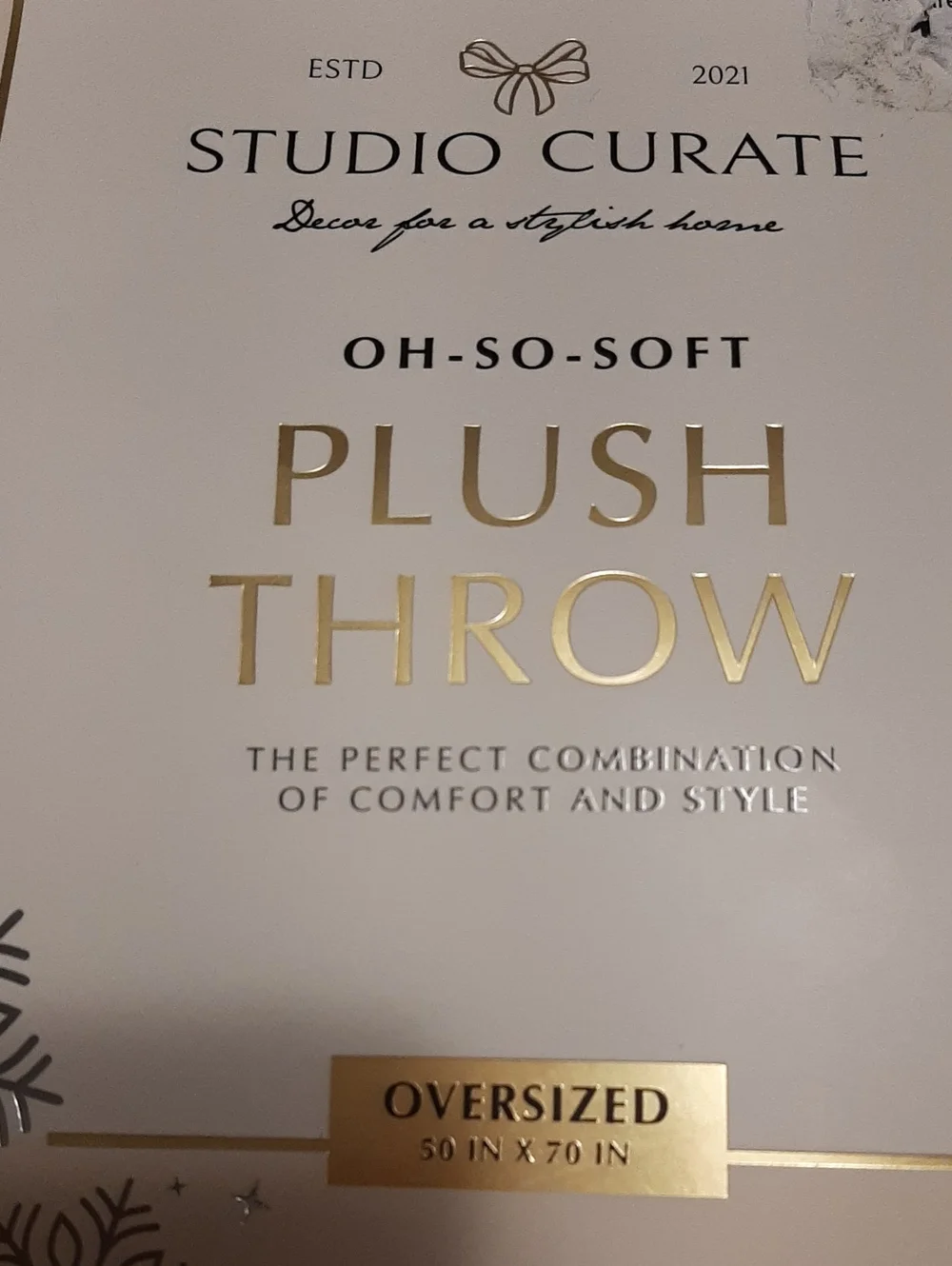 Studio Curate Plush Holiday Throw Blanket with Poinsettia/Deer  Print NWT SOFT